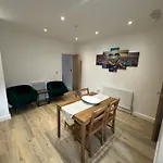 Vicvic 3* Манчестер