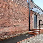 Spacious 5br House Near Centre 맨체스터