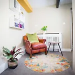 Awhile - 3-bed Townhouse Northern Quarter Дом отдыха