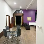 Villa The Church-c Mánchester