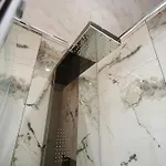 Stylish With Free Parking And Easy Access * 맨체스터