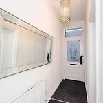 Prázdninový dům Oldtrafford - Sleeps 6 - Free Parking - Free Wifi Manchester