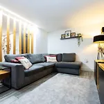 度假居 Stunning Family With Hot Tub In Worsley *