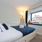 度假居 Stunning Family With Hot Tub In Worsley 曼彻斯特
