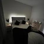 Luxury 2br High-rise Balcony, Terrace, Parking Apartmán *