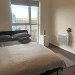 דירה Comfortable 2-bedroom Flat Close Etihad And Coop Live