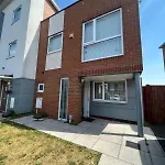 Large Centre 3bd Cosy - Etihad - Cooplive Apartman *