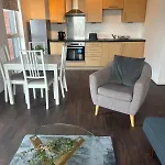 شقة Comfortable 2-bedroom Flat Close Etihad And Coop Live