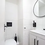 Riff At The Heim Manchester