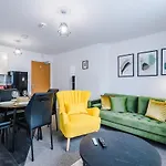 Stylish 2 Bedroom, 2 Bathroom With Free Parking Apartmán Manchester