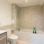 Apartmán Modern Two Bedroom For Five With On-site Parking In Salford *