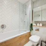 Walk To Chinatown &theatres Manchester