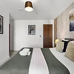 Lovely Abode - Amazing Views マンチェスター