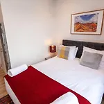 Characterful 2 Bed Near Victoria Station * מנצ'סטר