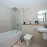 Luxury Waterfront 2br - Free Gym Access & Parking