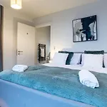 Centre Apartment, Pool Table * مانشستر