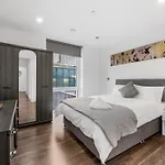 Apartmán Waterfront Panorama - 2br + Balcony, Near Stadium *