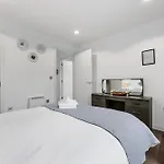 Waterfront Panorama - 2br + Balcony, Near Stadium Apartmán Manchester