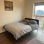 Comfortable 2-bedroom Flat Close Etihad And Coop Live شقة *