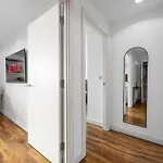 Penthouse Skyline - 2br, Massive Terrace Retreat شقة *