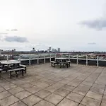 Elegant Modern One Bed Flat With Juliet Balcony Manchester