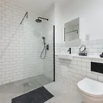 Bluebird The Claymore Apartmán