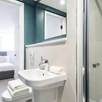Modern And Quirky 2 Bed Flat In *