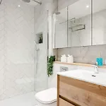 Spacious Location For Families Walk To