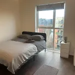 דירה Comfortable 2-bedroom Flat Close Etihad And Coop Live *