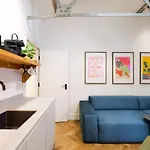 Serge At The Heim Διαμέρισμα *