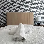 Charming 2-bed In M16 *