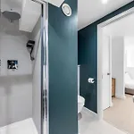Stylish Duplex In Manchester