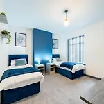 Appartement Long - 3br - Sleeps 6 - Free Parking