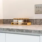 Appartement Modern 1-bed Centre Flat - Balcony & Parking *