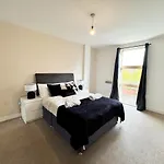Chic 1 Bedroom Flat In The Heart Of * 맨체스터