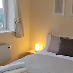 2 Bedroom In Manchester-sleeps 6-near Coop Live & Etihad With Free Parking Apartment