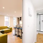 Herringbone At The Heim Apartmán