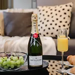 Apartmán Walk To Chinatown &theatres