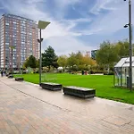 Апартаменты Penthouse Skyline - 2br, Massive Terrace Retreat Манчестер