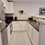 2 Bedroom In Manchester-sleeps 6-near Coop Live & Etihad With Free Parking Apartmán