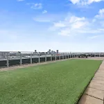 Appartement Modern 1-bed Centre Flat - Balcony & Parking *