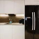 Spacious Location For Families Walk To *