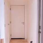 Whole Two Bed, One Bedroom With Riverside View - Secure Parking - Close To Centre And Old Trafford Апартаменты *