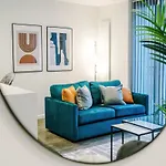 Stylish 1br Near Centre Salford Манчестер