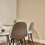 Modern Near Oxford Road, Centre