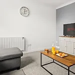 Apartmán Arosa Escape- Modern2 Bed Suite,sleeps 5,free Parking,ps4,kingbed,wifi,near Christies Manchester