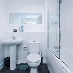 Stylish 2 Bedroom, 2 Bathroom With Free Parking Apartmán Manchester
