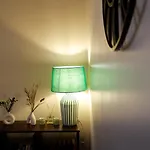 Near Uni And Hospital - Long - Fast Wi-fi - 15 Mins To