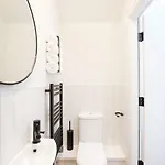 Shuttle At The Heim *