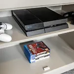 Arosa Escape- Modern2 Bed Suite,sleeps 5,free Parking,ps4,kingbed,wifi,near Christies Manchester